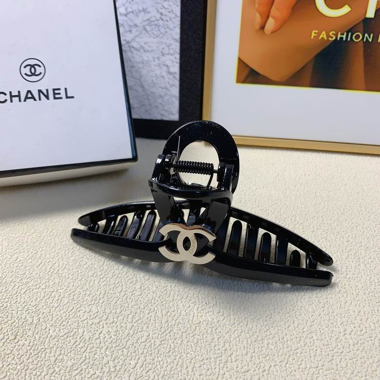 Chanel Hair Grab Clip  (3)